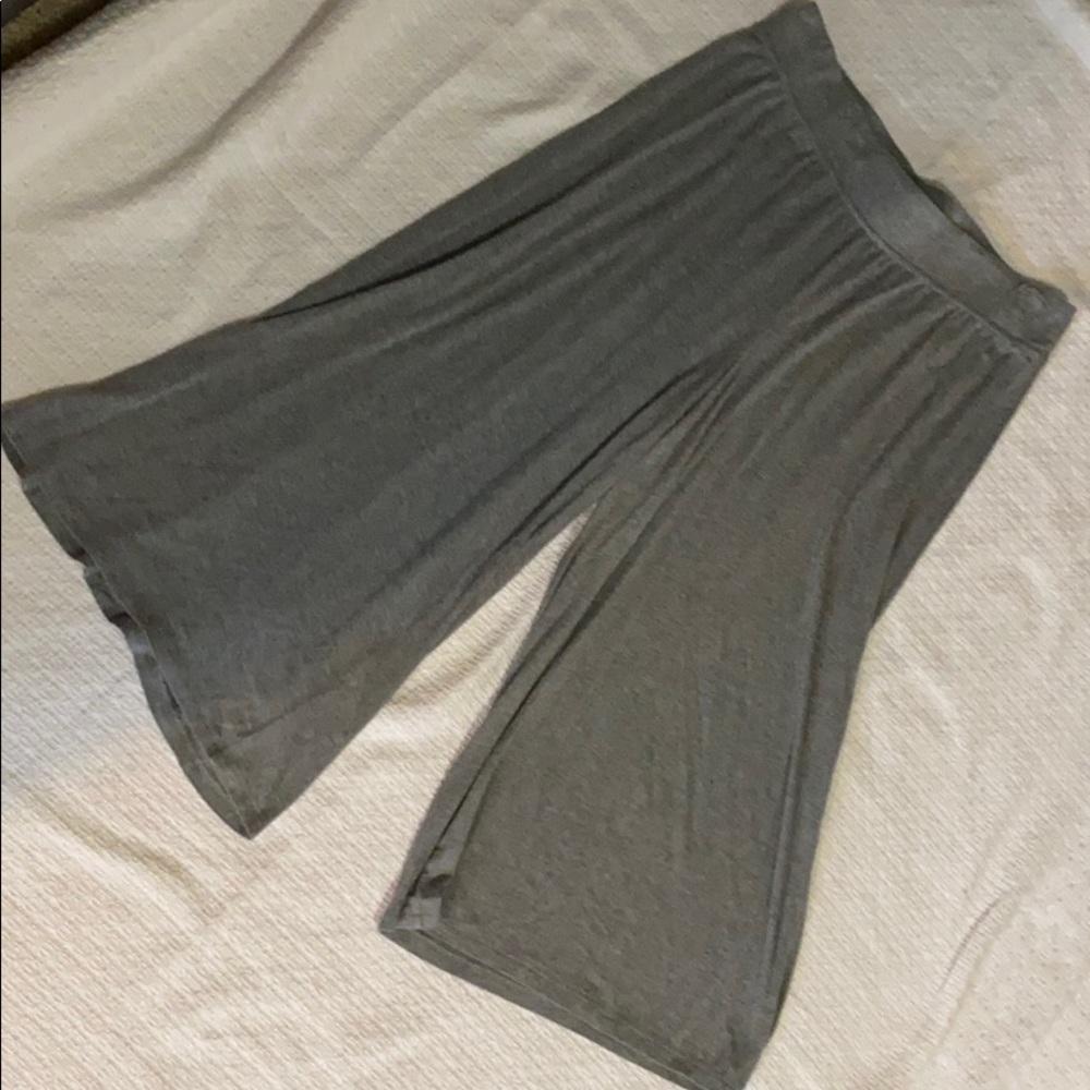 COPY - Cropped wide leg soft cotton pants